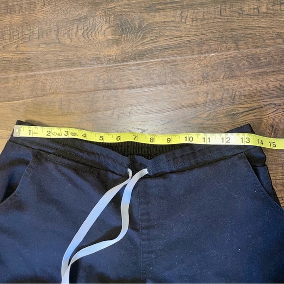 Figs Black petite scrub pants - Picture 6 of 8